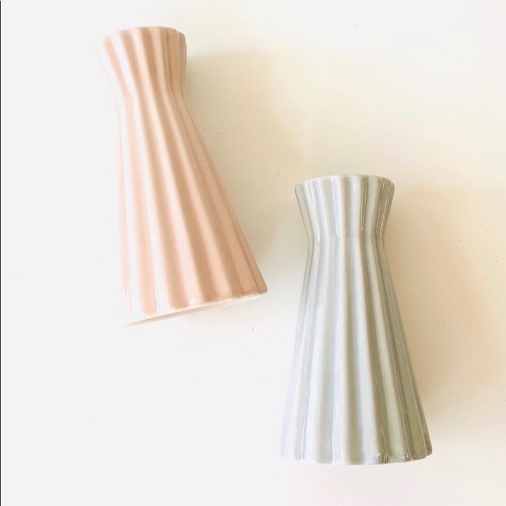 SOLD Vintage Geometric Ceramic Vases - Picture 5 of 6